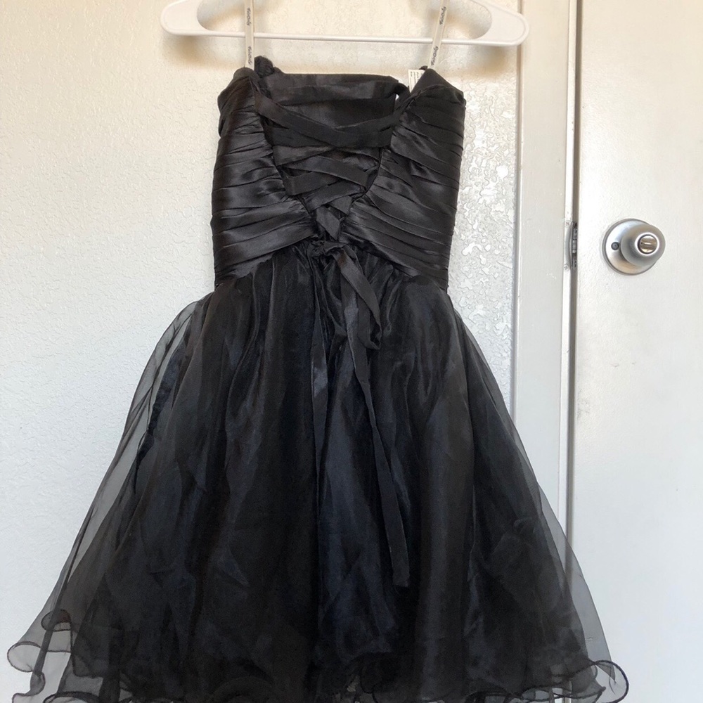 Dress - Picture 2 of 3